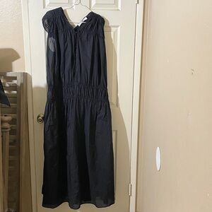 Elegant Black Sleeveless Dress